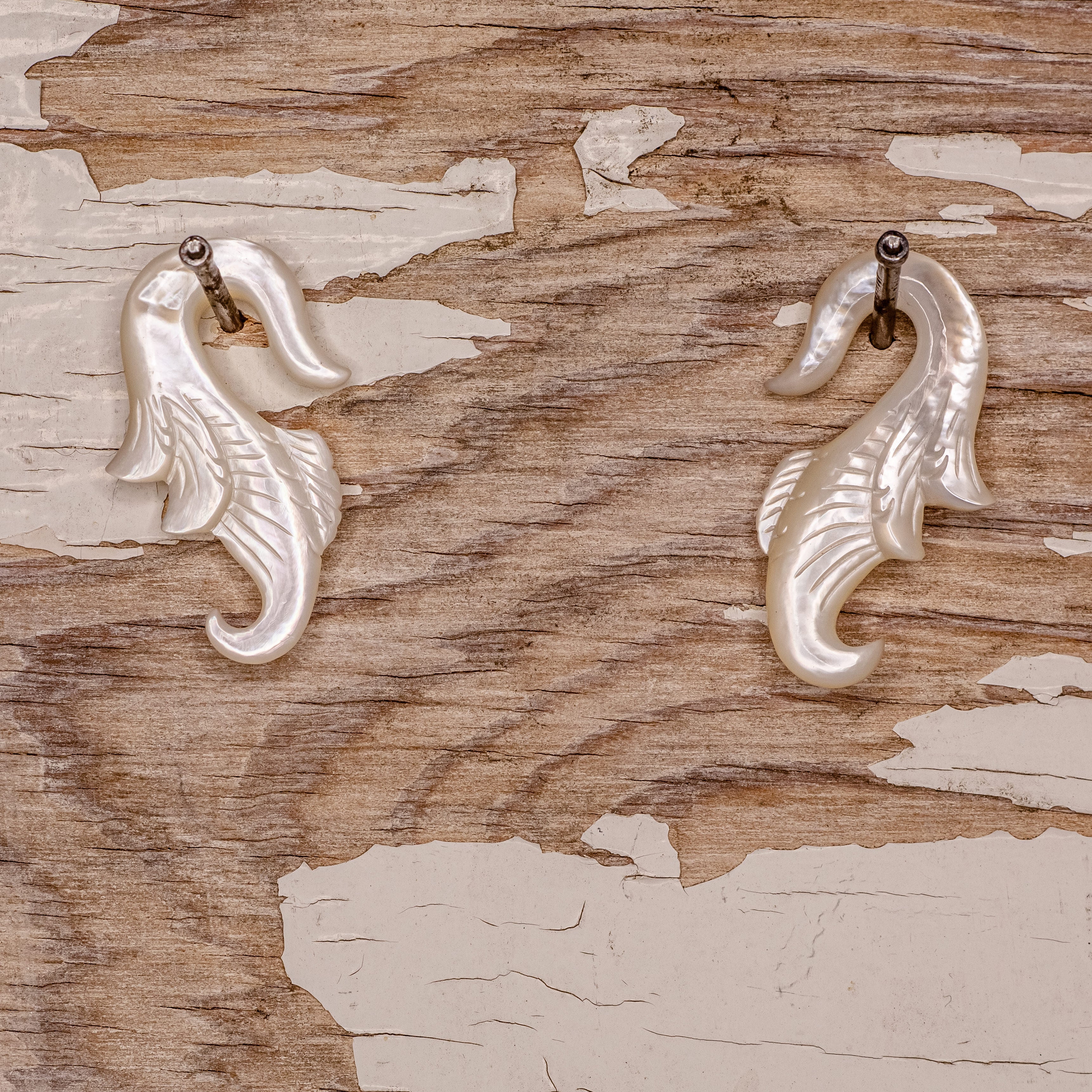 Shell Wing Dangle- 2g