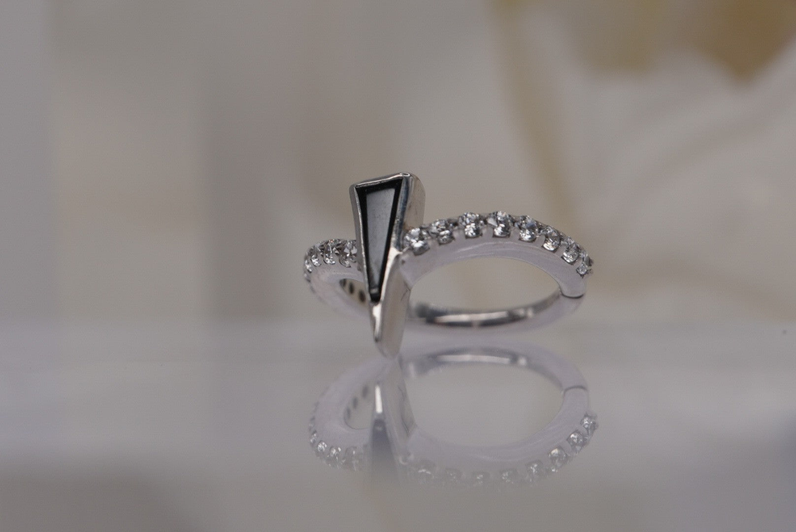 Mikah 16g 5/16" with Black Spinel