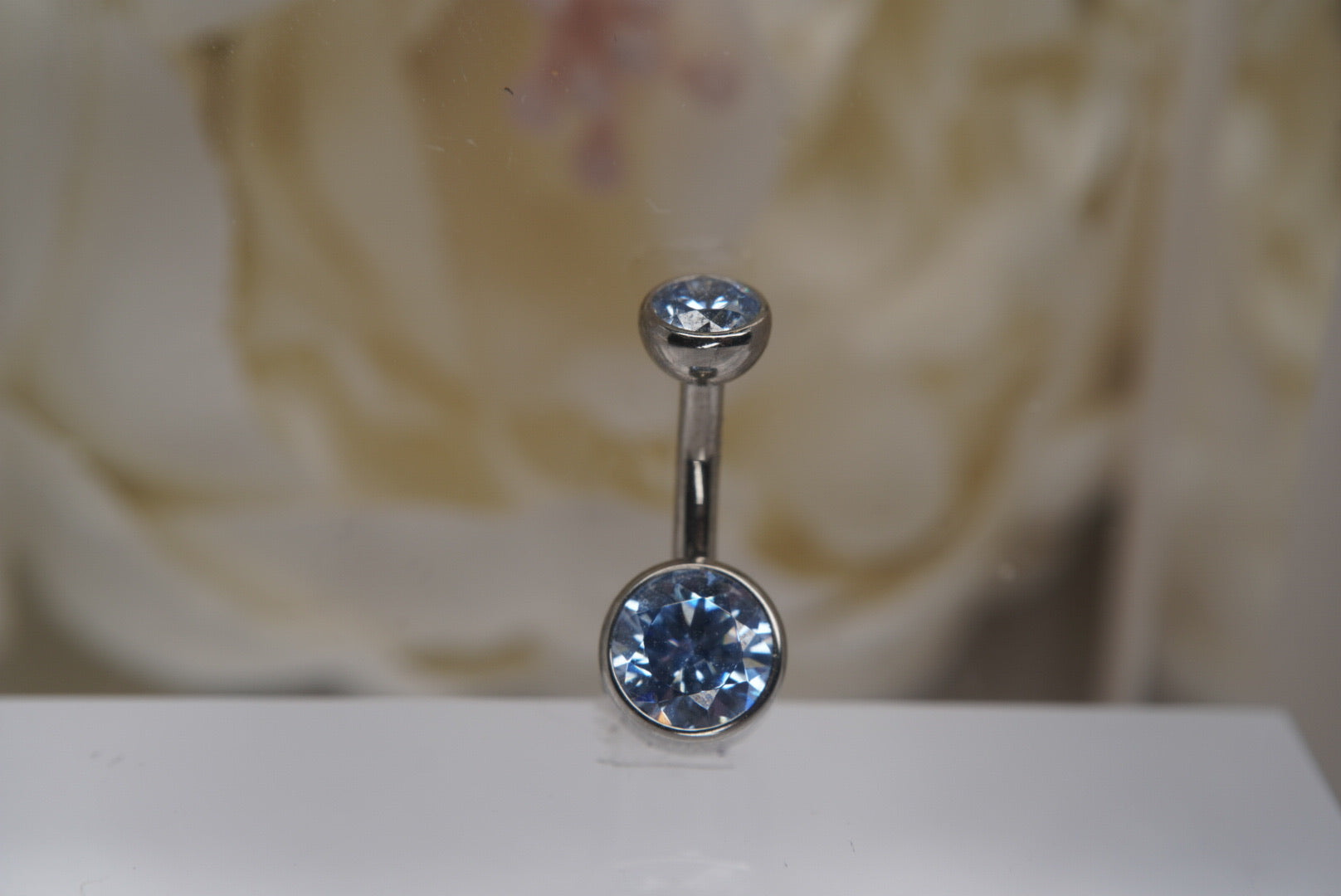 Grey Blue Crystal Navel in a Bezel Setting (4mm/6mm)