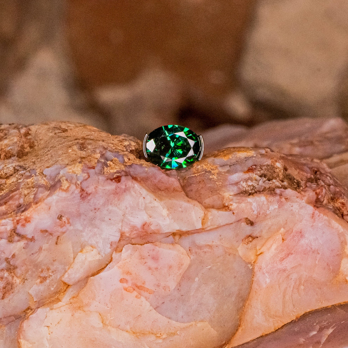 2-Prong Green Oval Crystal- 12/14g front view