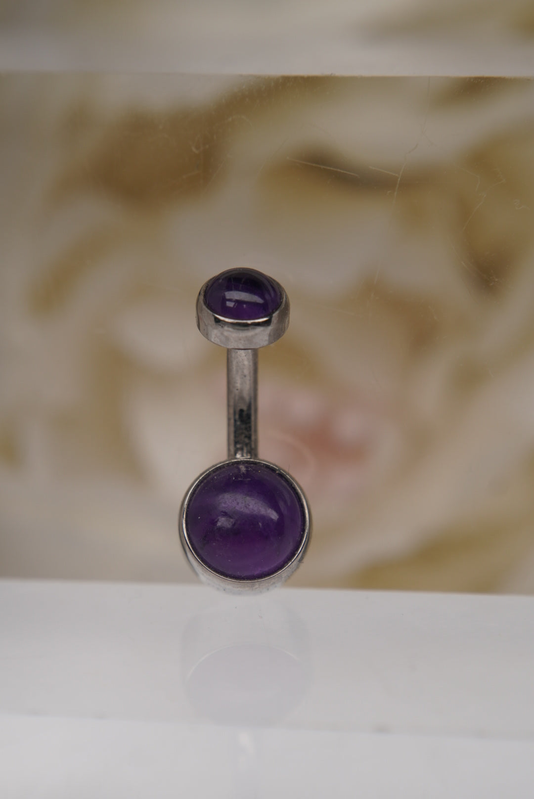 Amethyst Navel in a Bezel Setting (4mm/6mm)