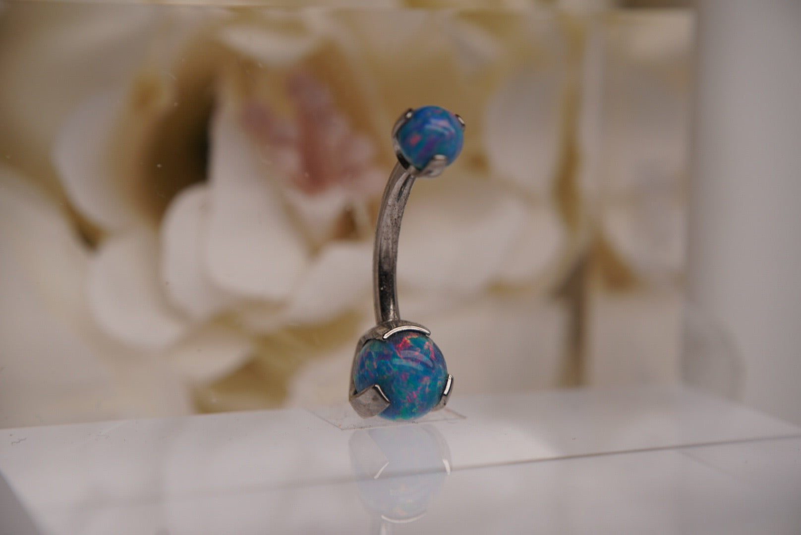 3-Prong Navel with Teal Opals in 14g