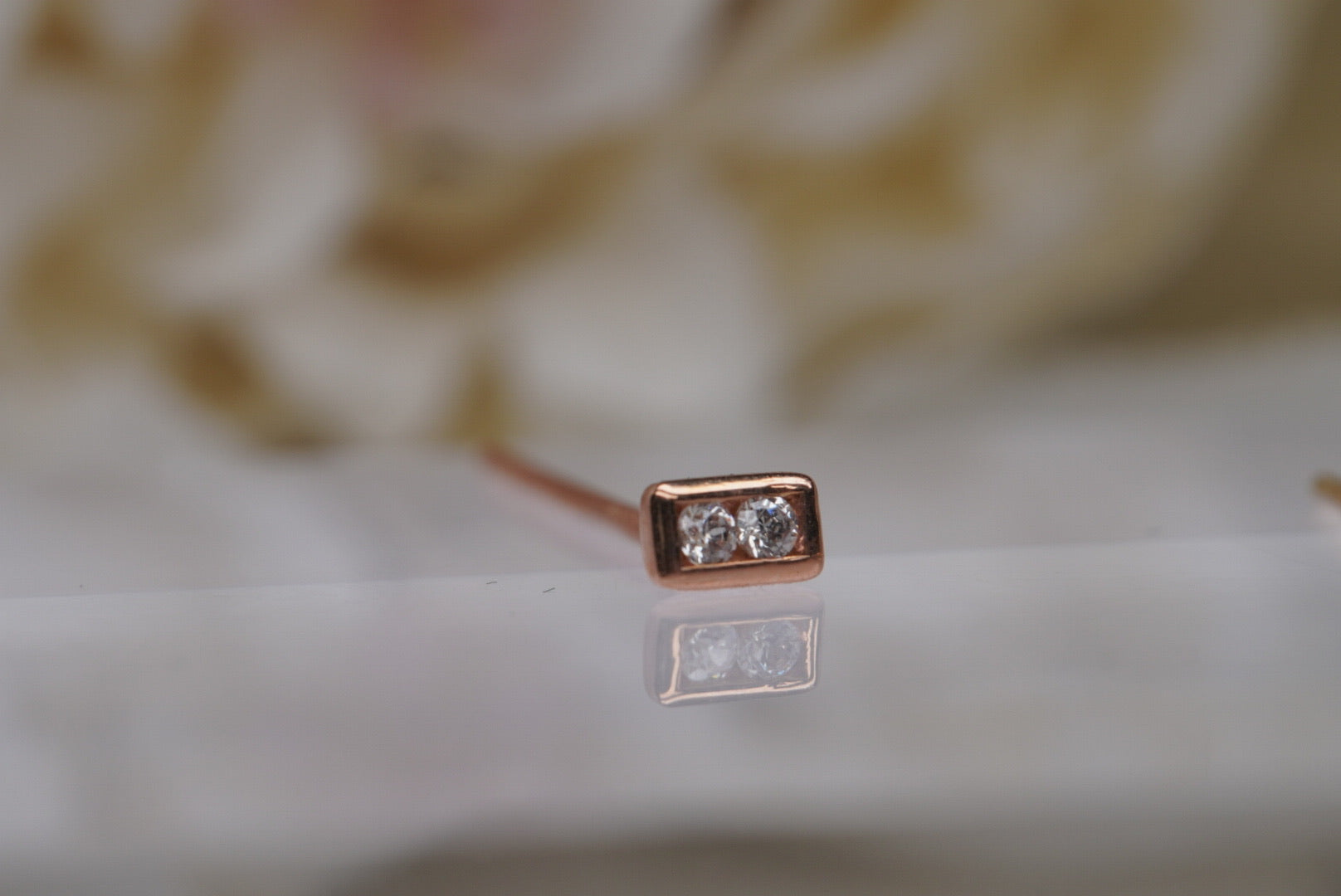 2-Gem Channel Nostril Screw in Gold