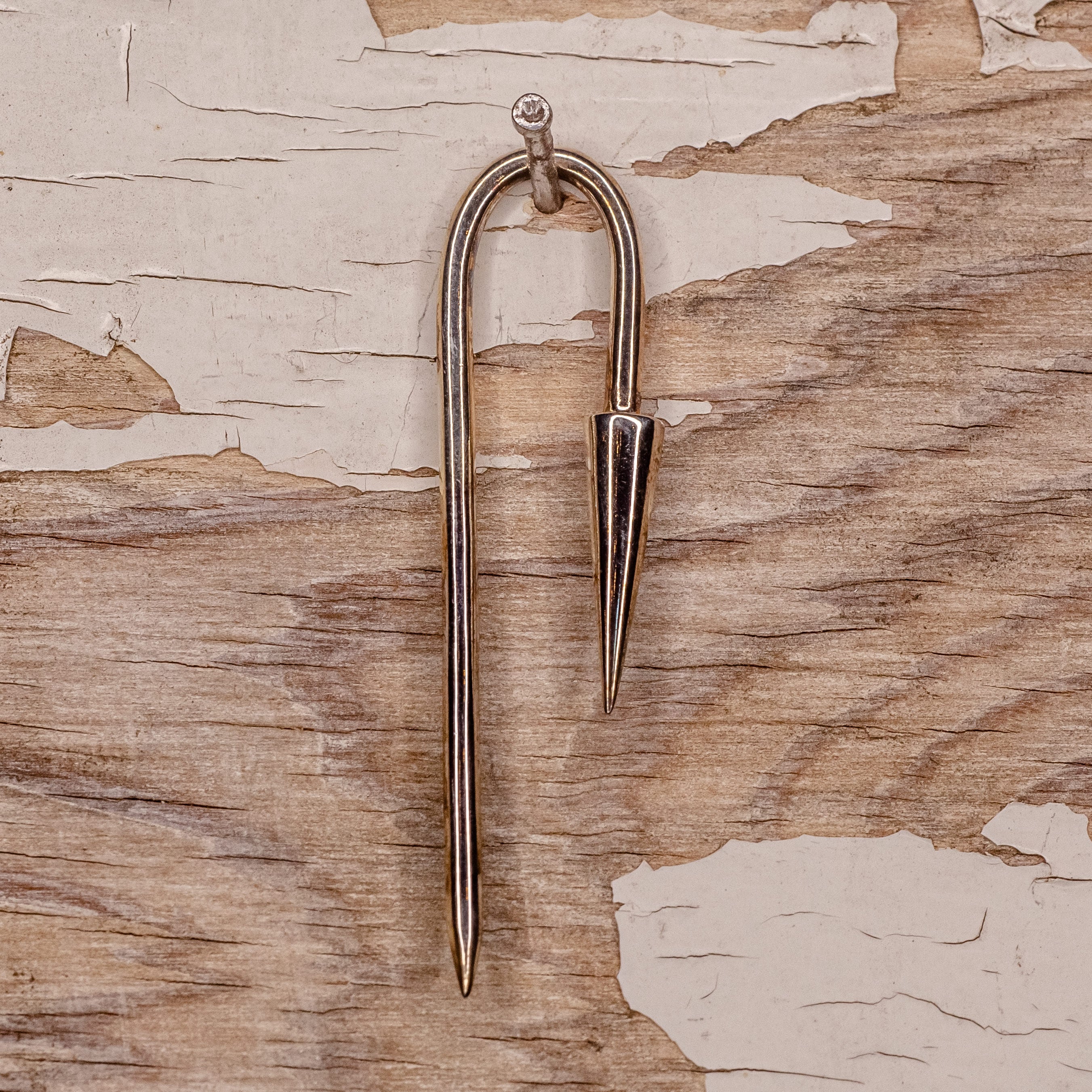 Pyramid Hook-18g-Silver Plated