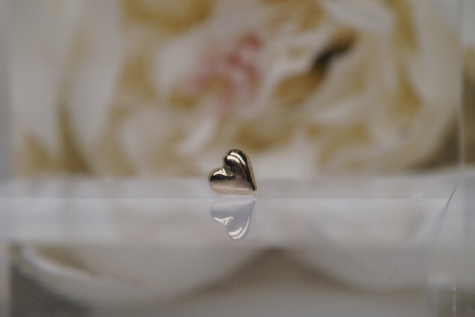 Heart Nostril Screw in Yellow Gold- 5mm