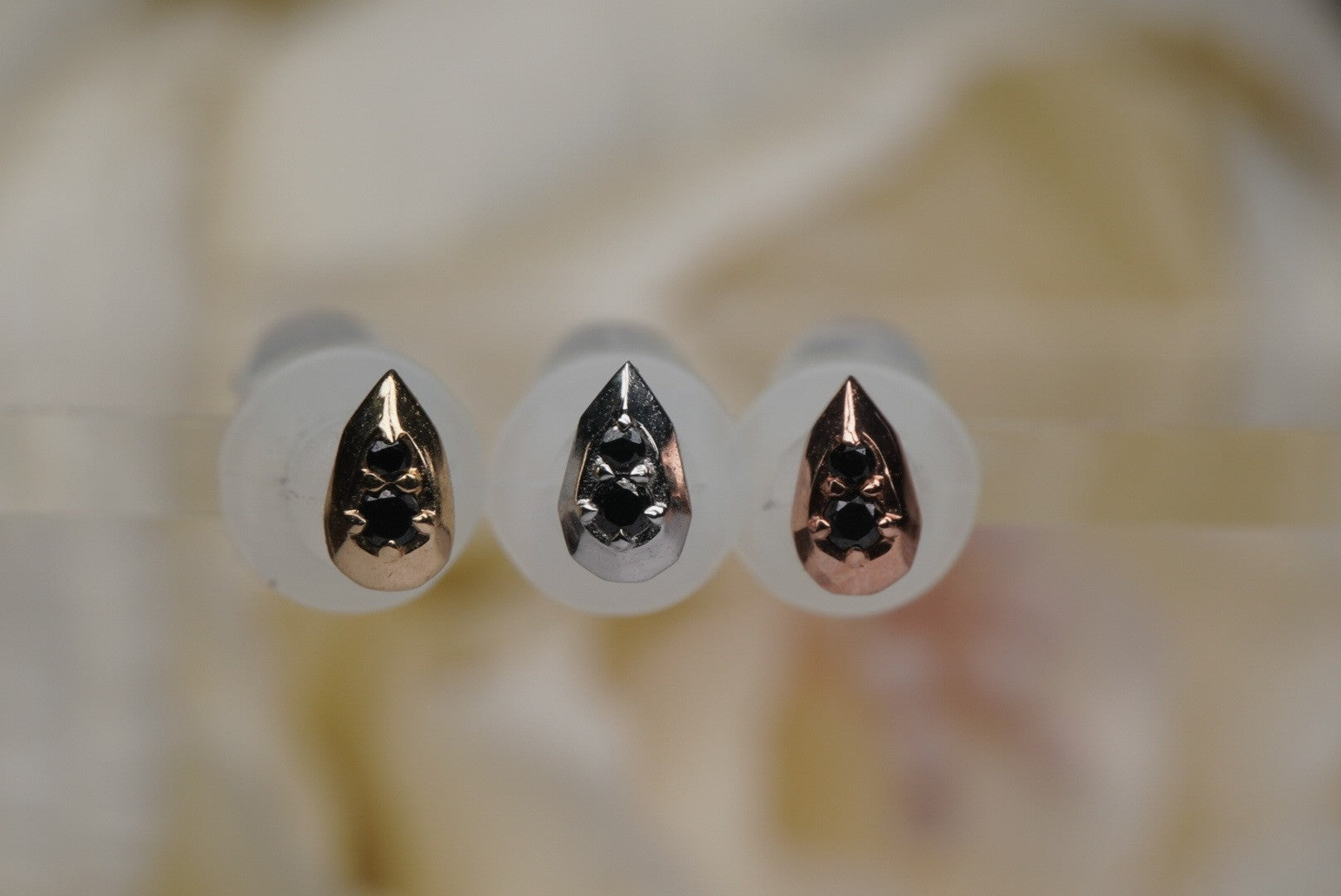 Hydro Gem with Black Diamonds