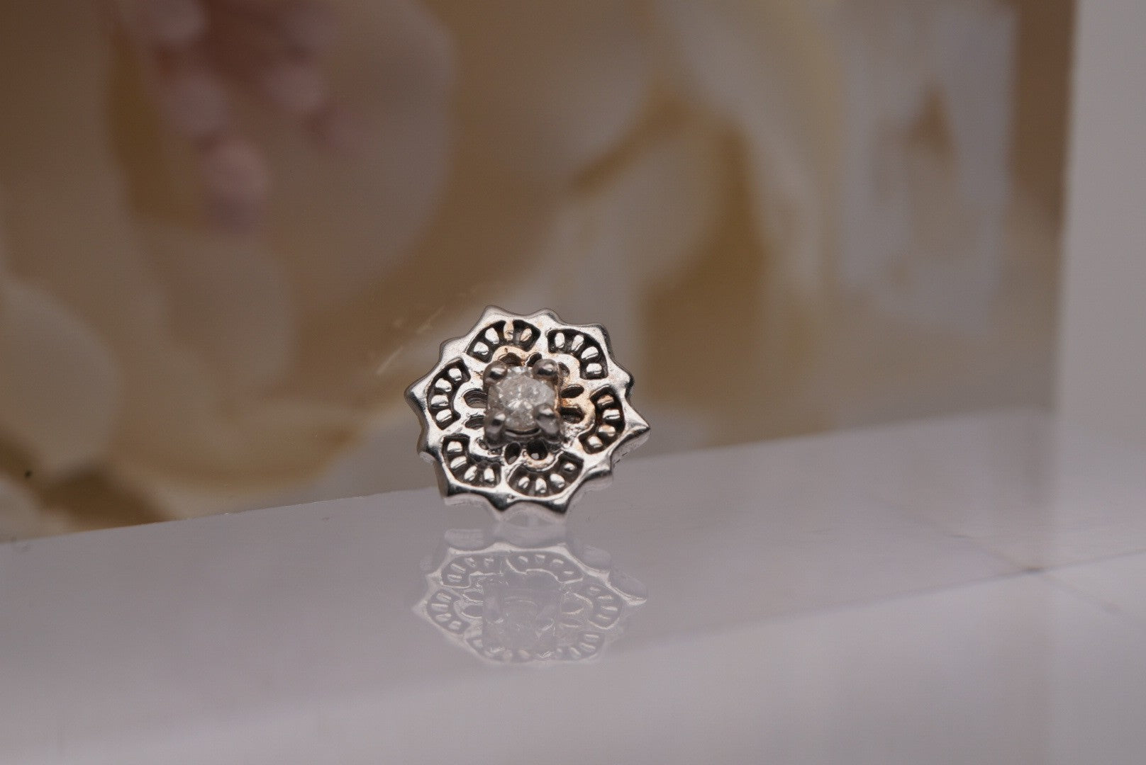 Lotus in White Gold - GENUINE DIAMONDS