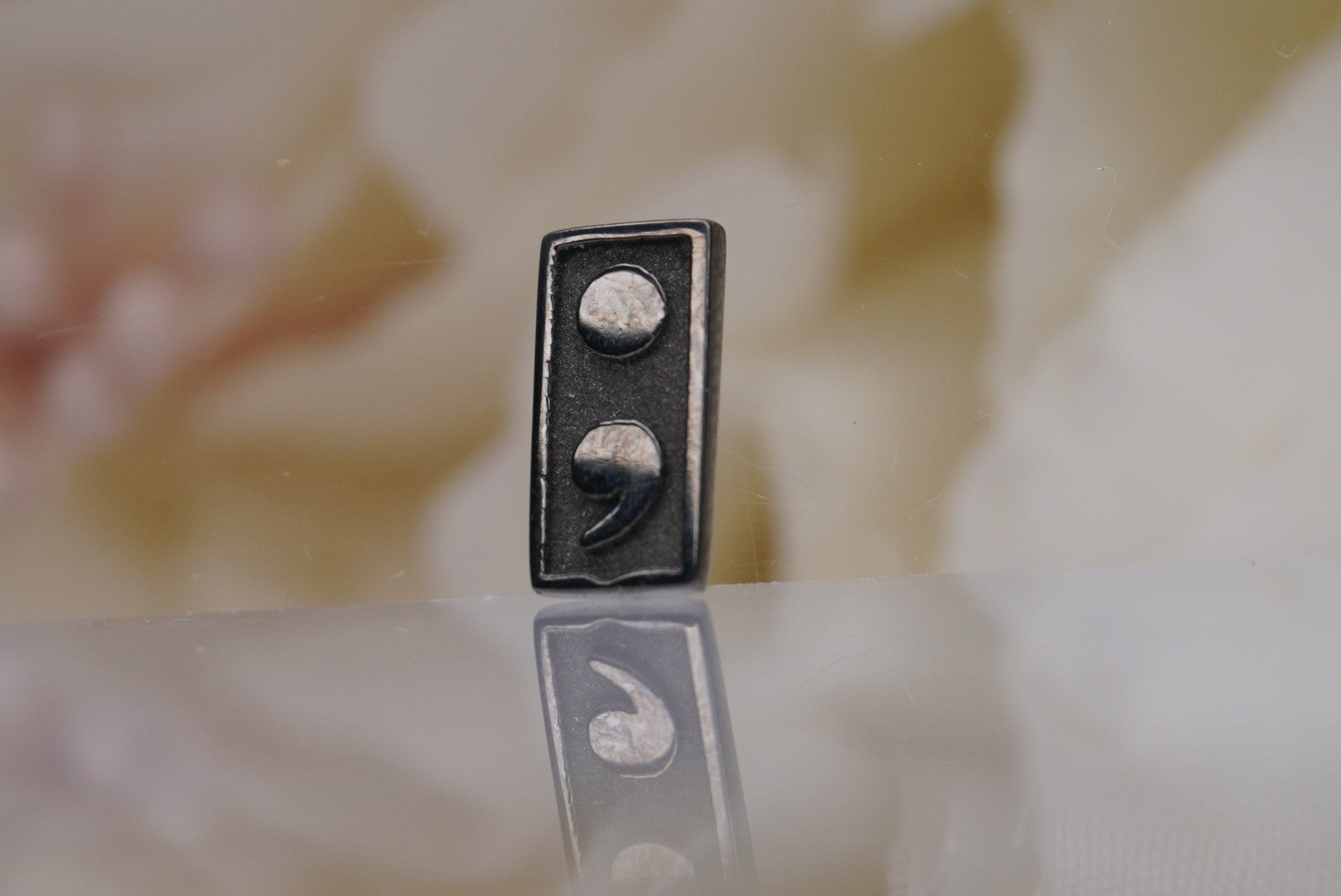 Semi-Colon Bar in Black Rhodium