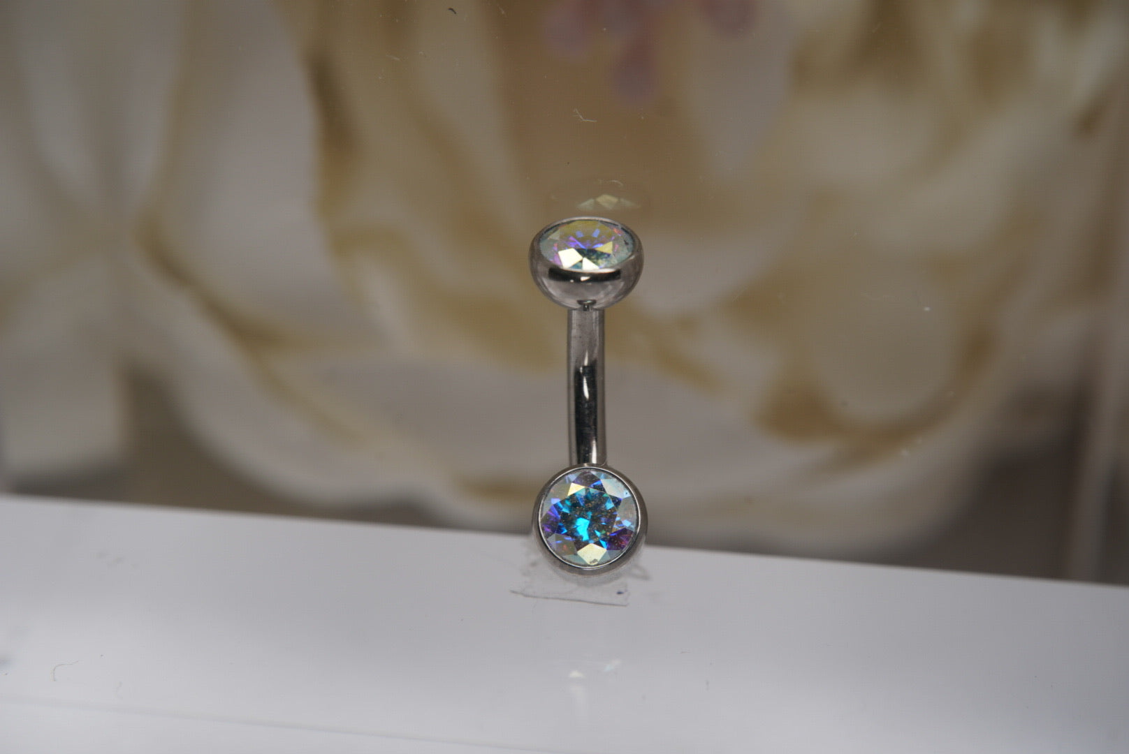 Aurora Borealis Crystal Navel in a Bezel Setting (4mm/4mm)