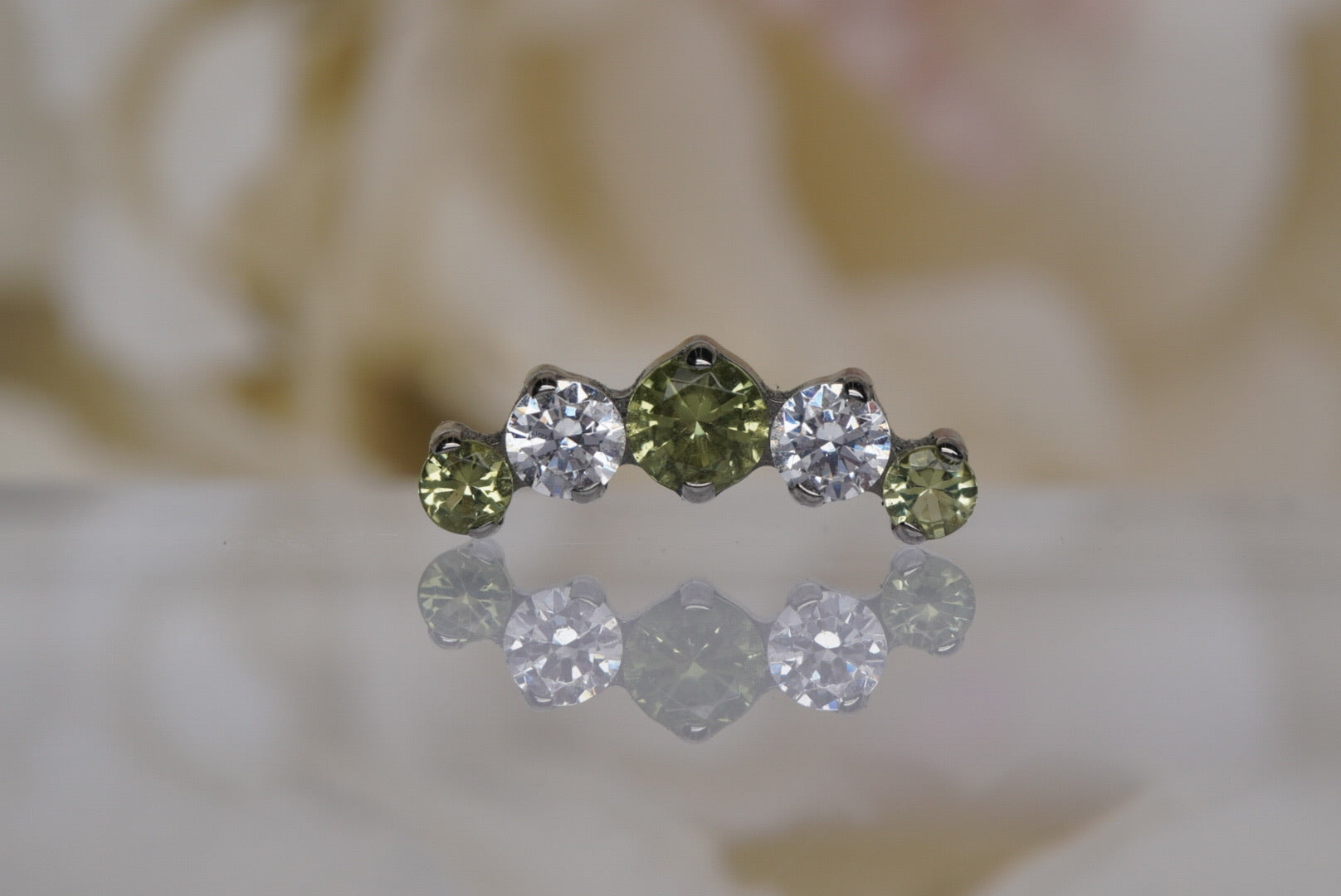 Green & White Crystal Prium- 12/14g