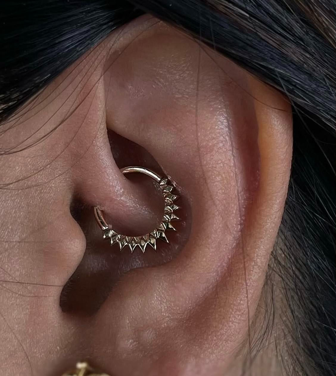 Petite Pyramid Seam Ring