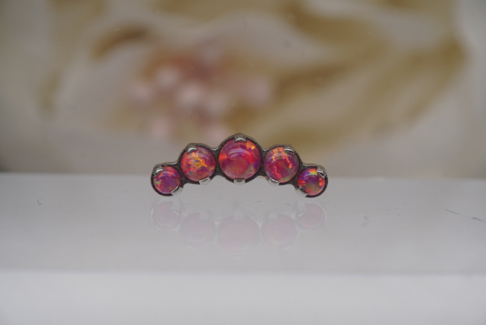 Prium (Carmine Opal)