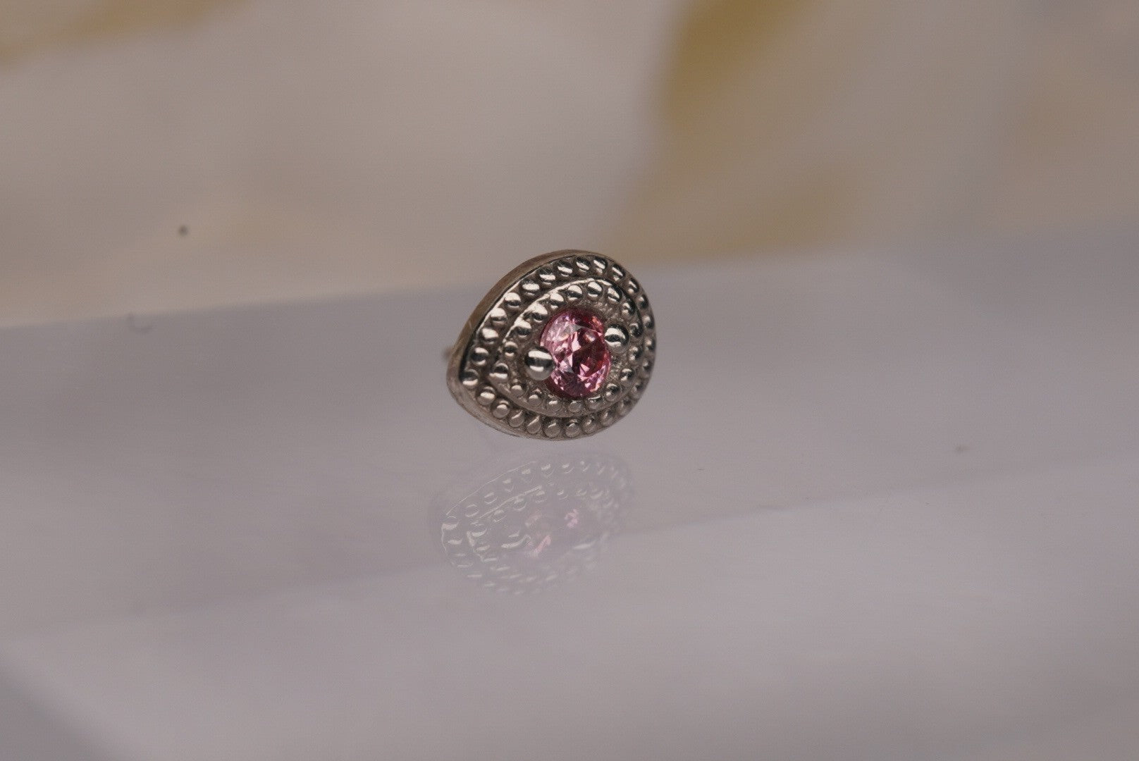 Pear Milgrain in White Gold
