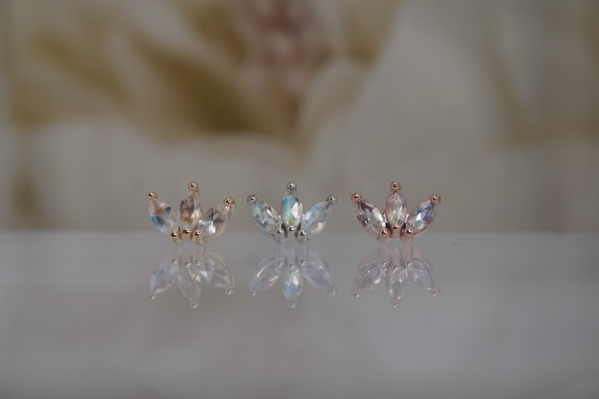 Mini Moet with Rainbow Moostone