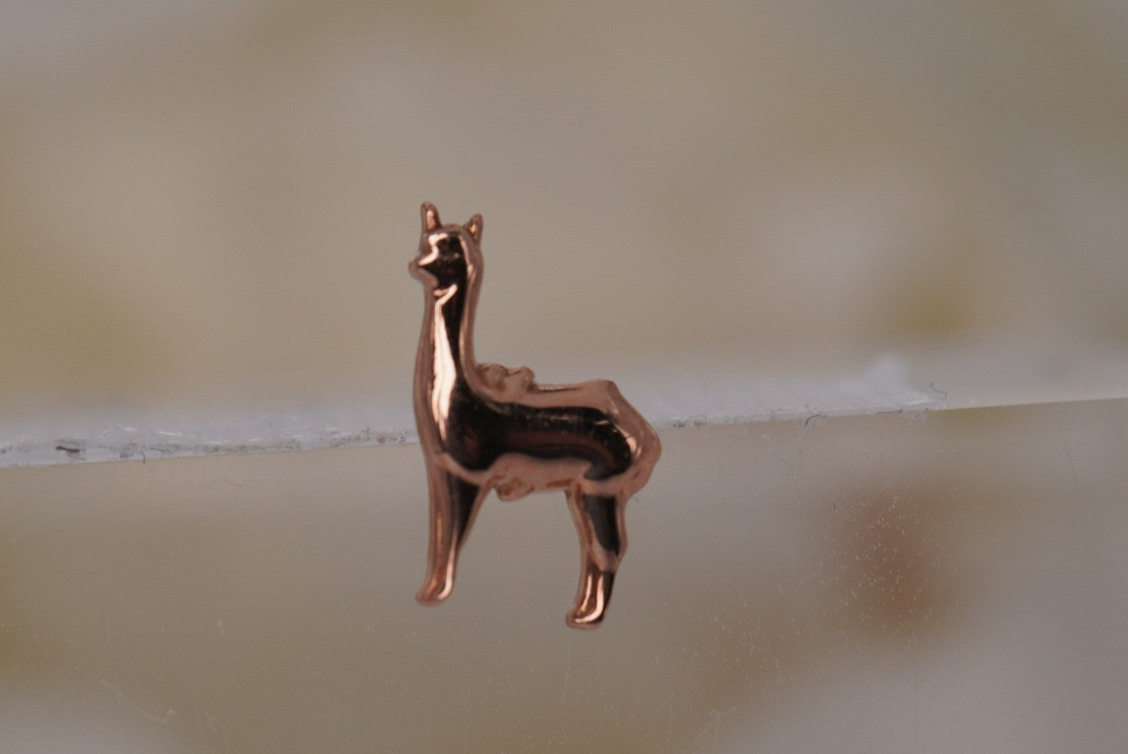 Mama Llama- Left Facing