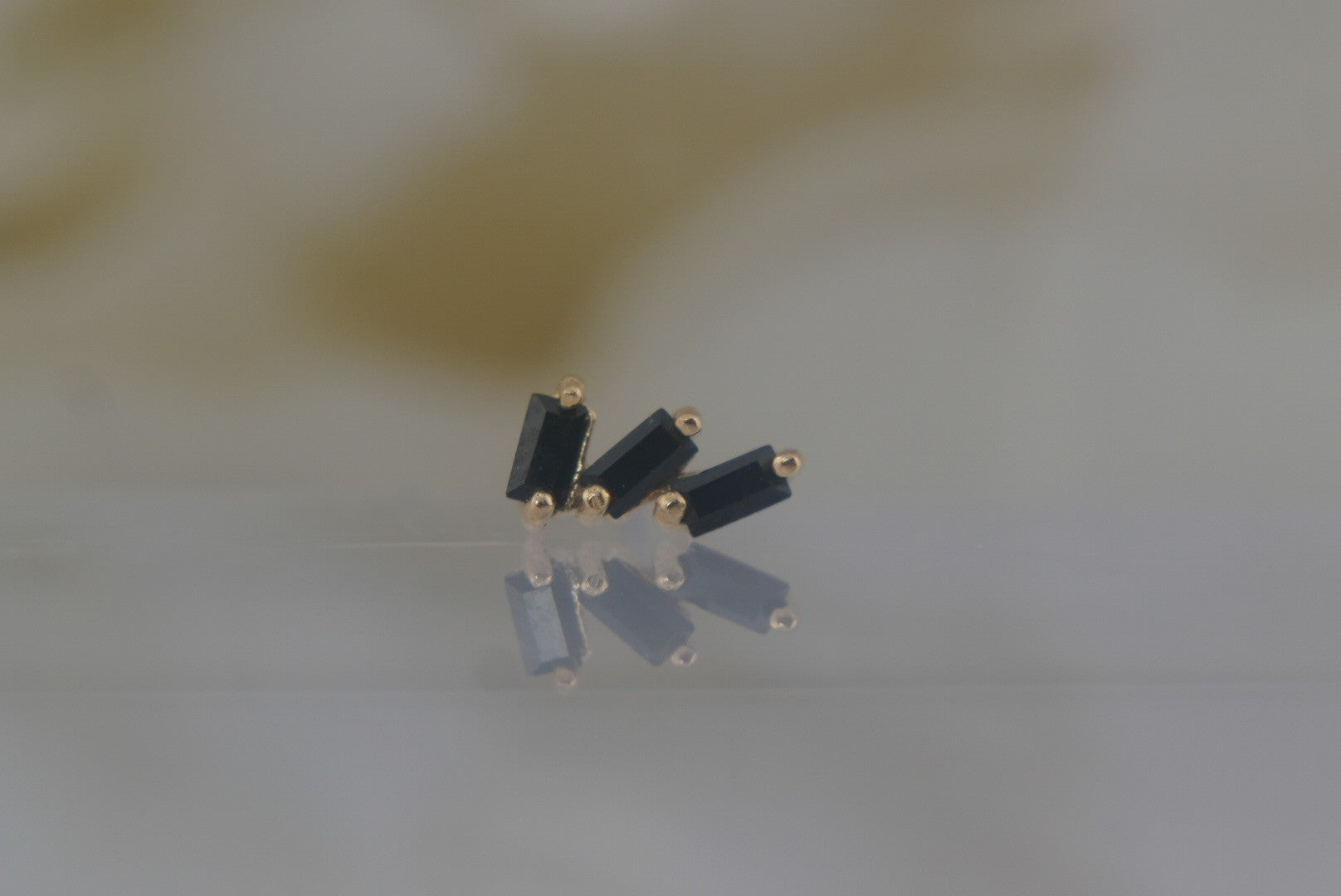 Staxx with Black Spinel