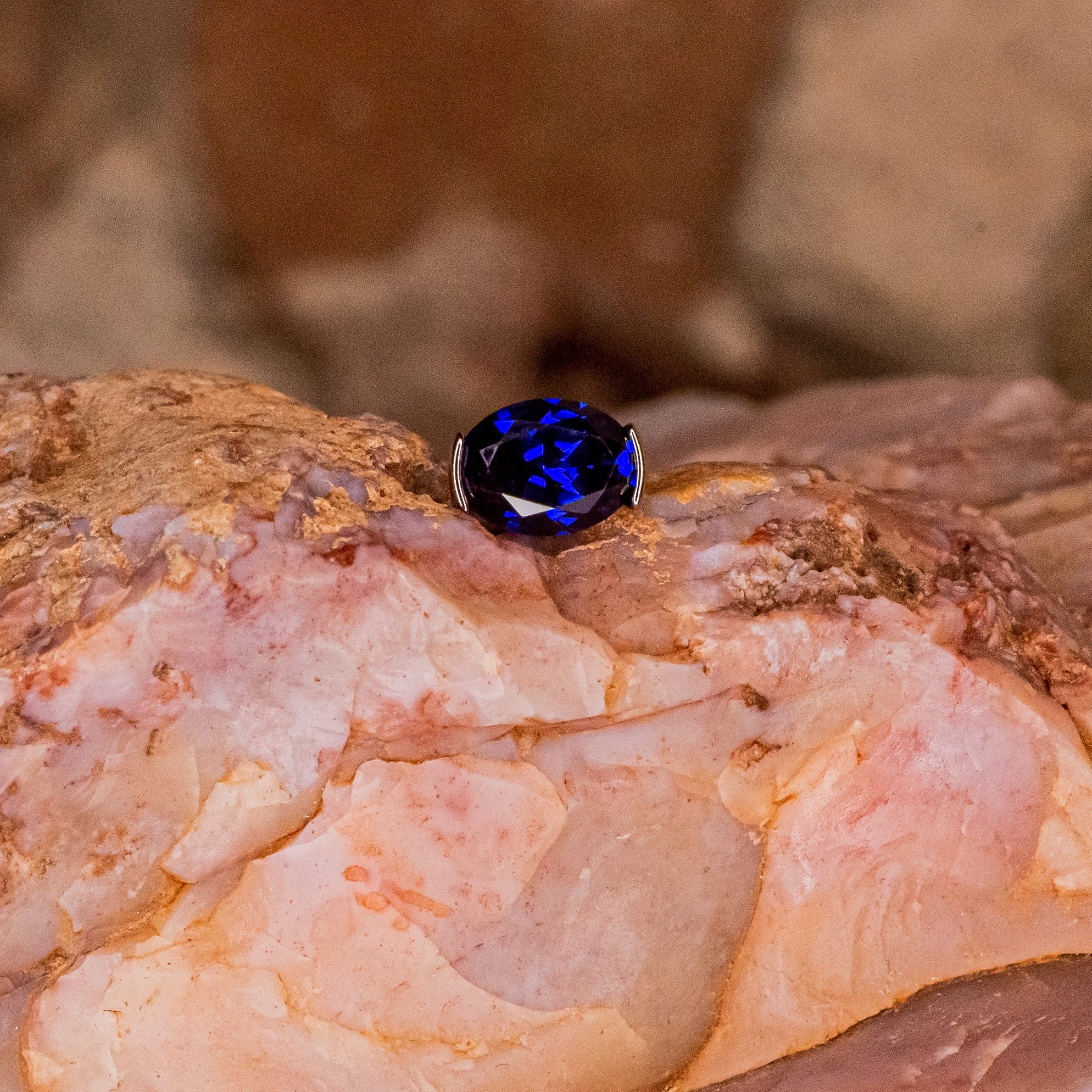 2-Prong Sapphire Blue Oval Crystal- 12/14g