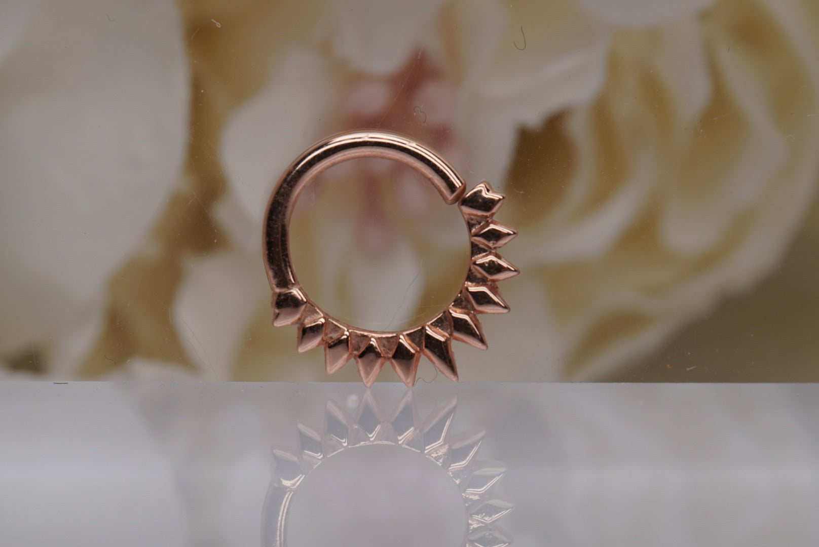 Petite Pyramid Seam Ring