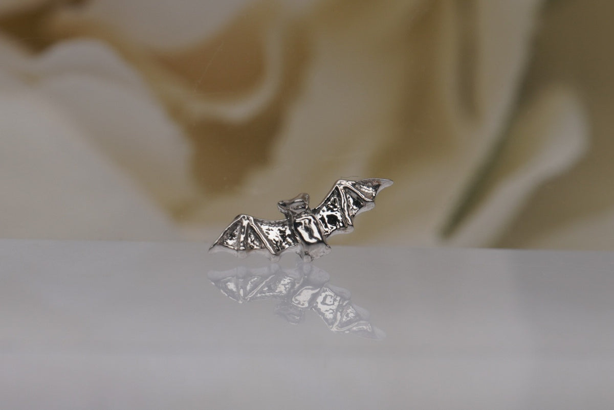 BVLA Bat in white gold
