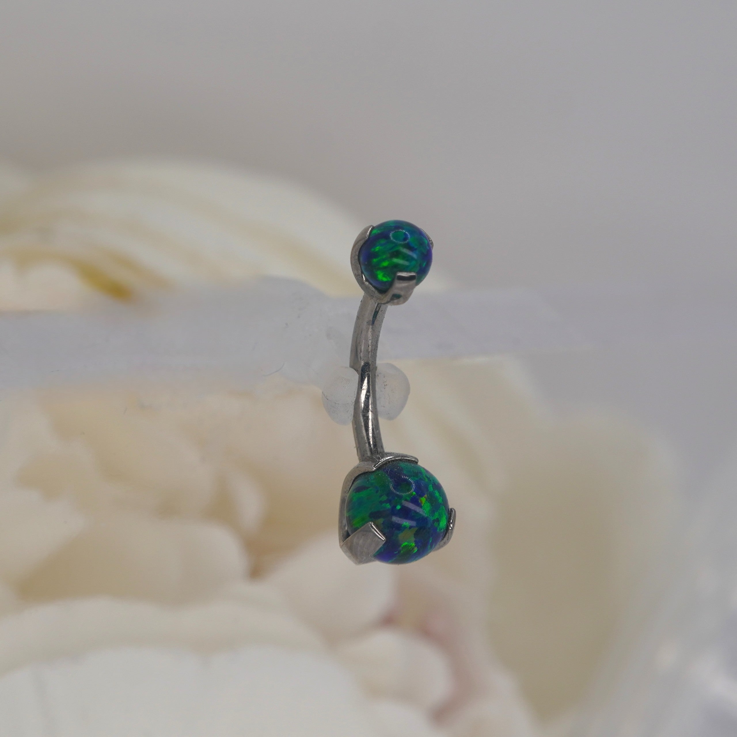 3-Prong Black Opal Navel in 14g