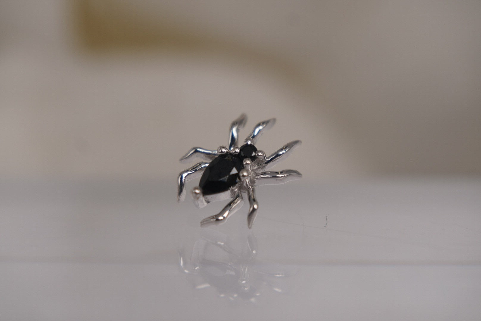 Arachne Spider - Black Spinel