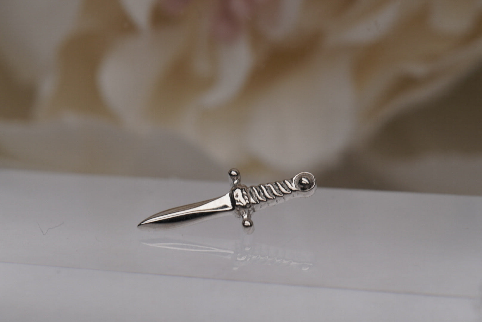 14g Mini Dagger in Gold