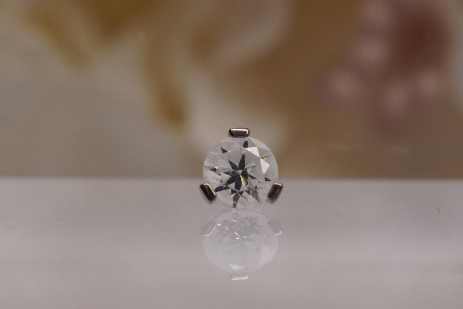 Geo Star Crystal Prong-16/18g