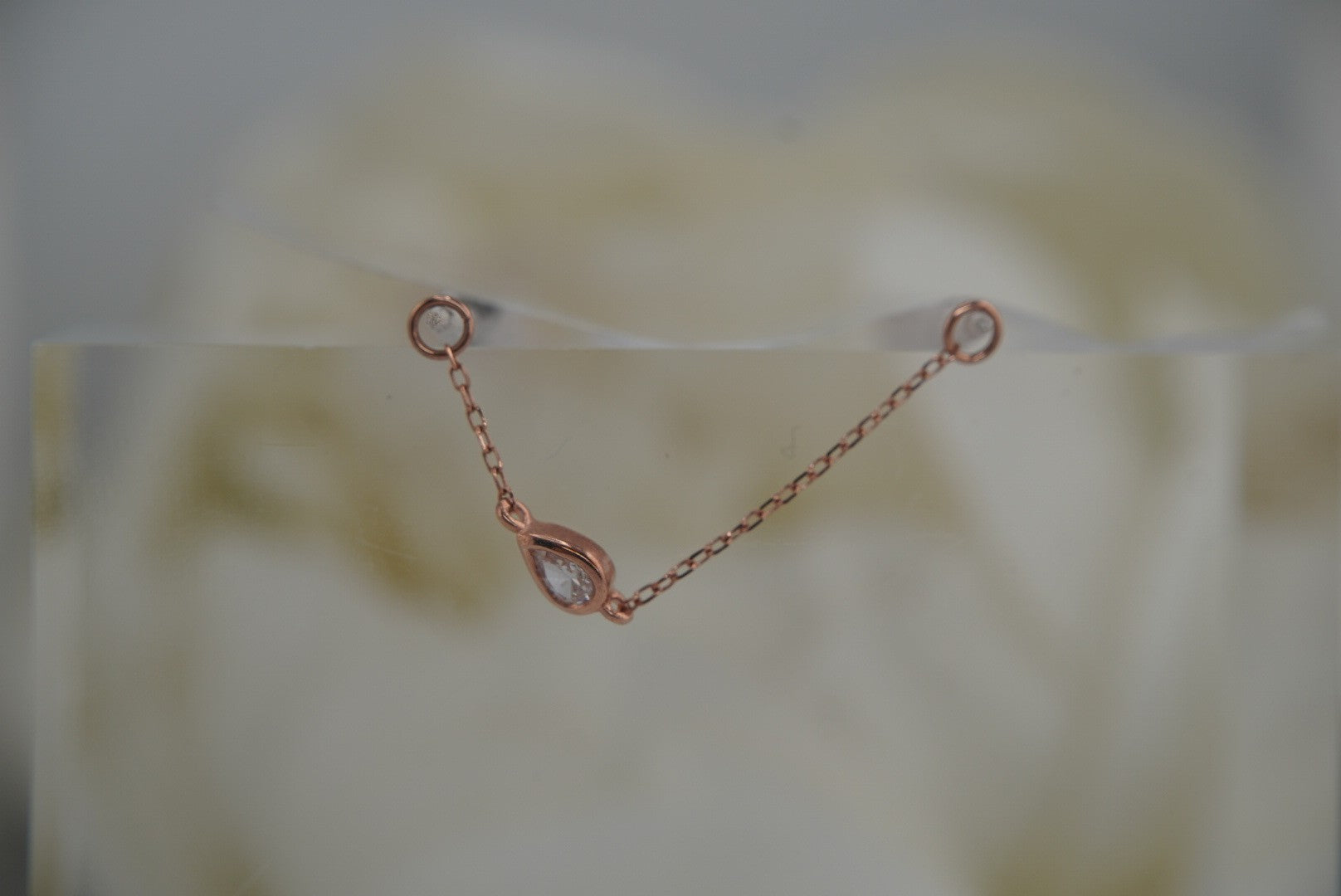 Single Chain with a Teardrop Crystal