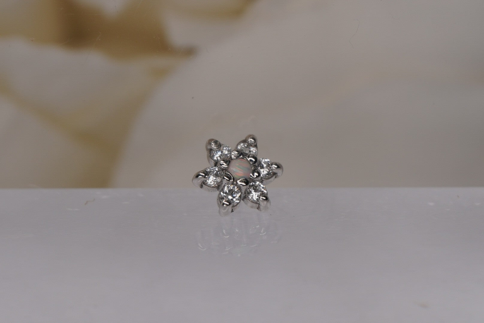6-Petal Flower in White Gold- 16g