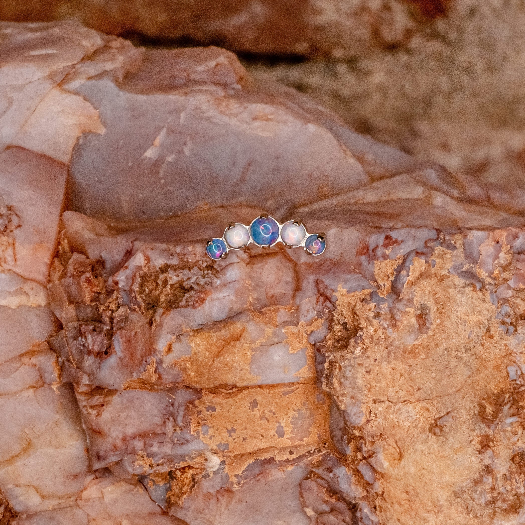 Teal & White Opal Prium- 12/14g