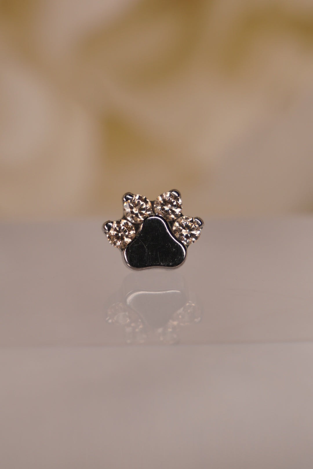 Paw Print with Champagne Crystals- 12/14g