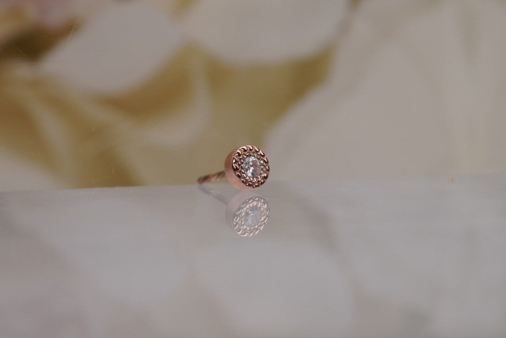 Single Gem Pave Circle 2.5mm