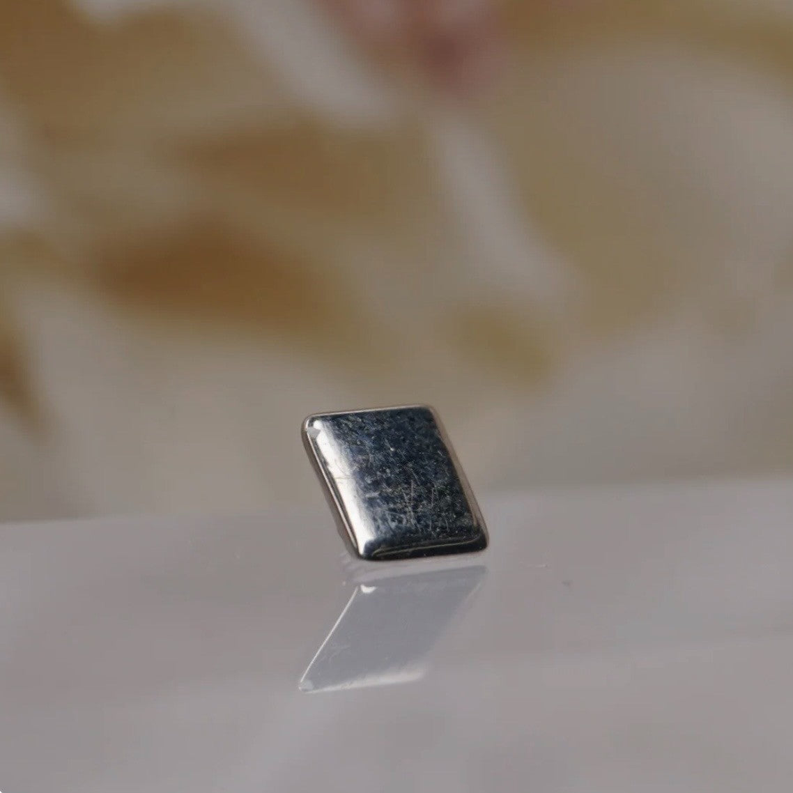 5mm Square in Gold