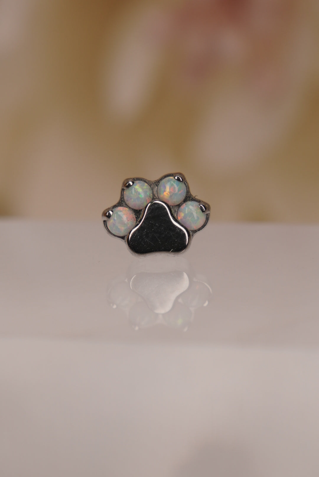 Paw Print (White Opal)
