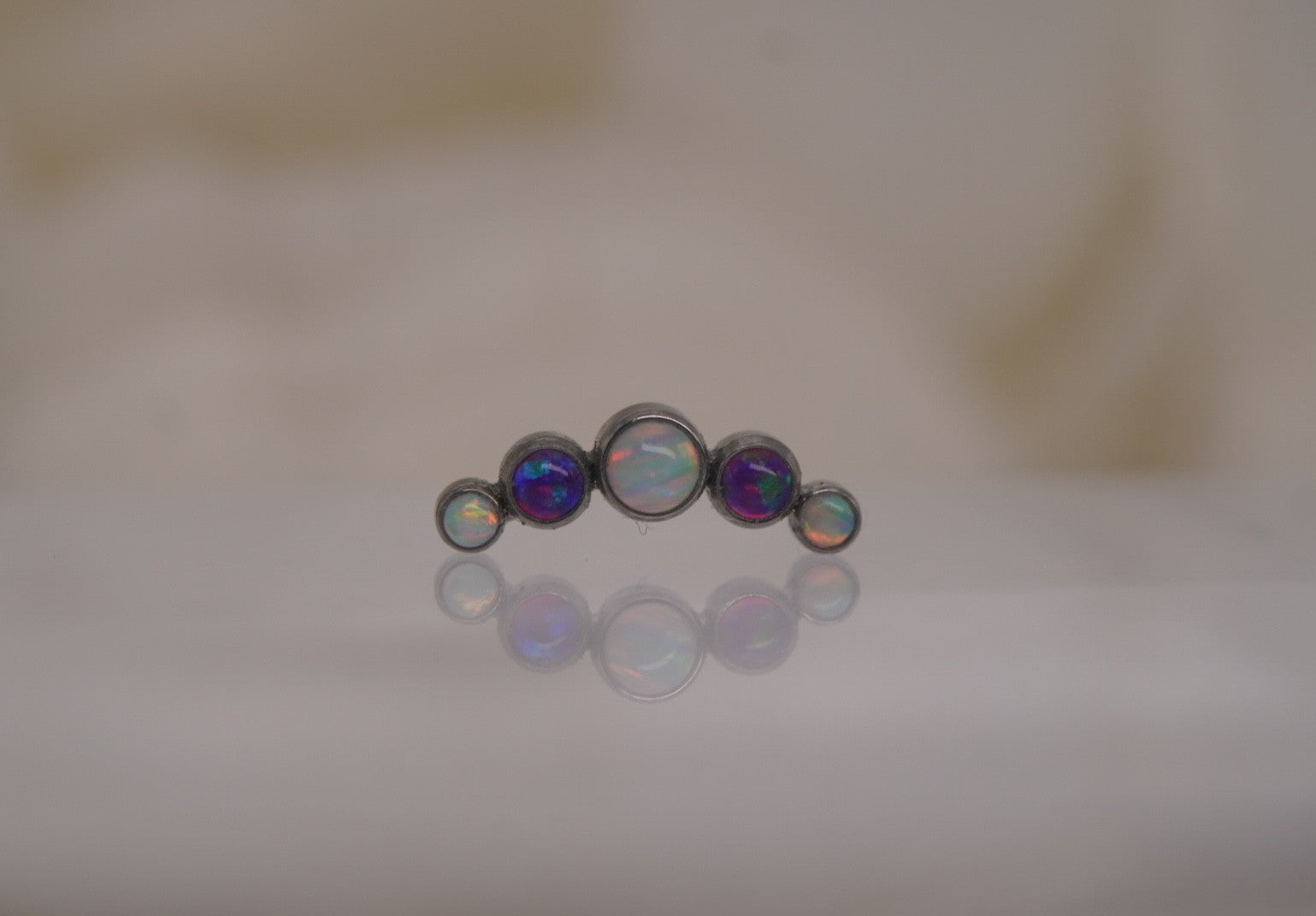 Sleepy Lavender & White Opal Prium- 12/14g