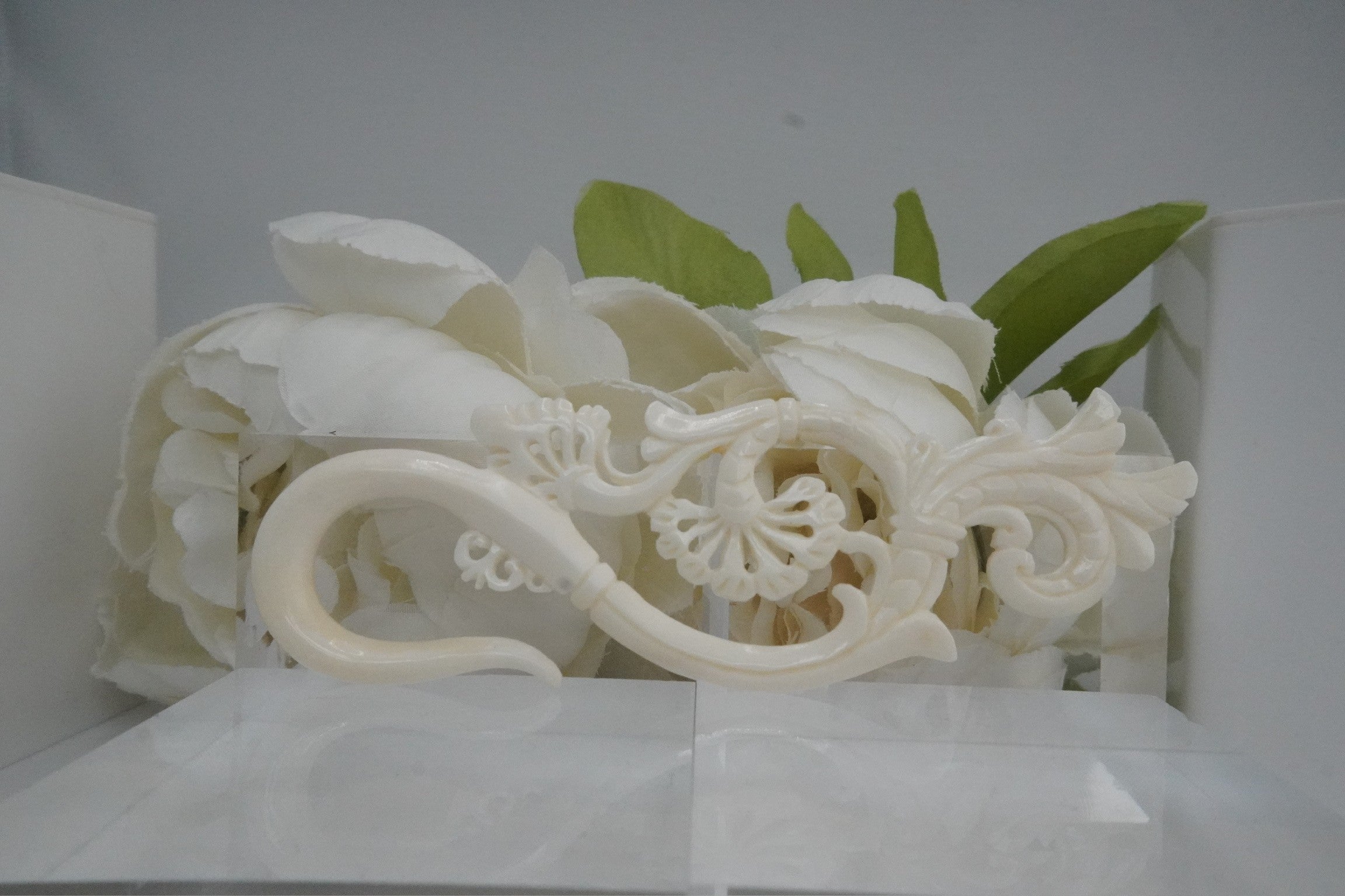 Floral Filigree Hangers - 2g