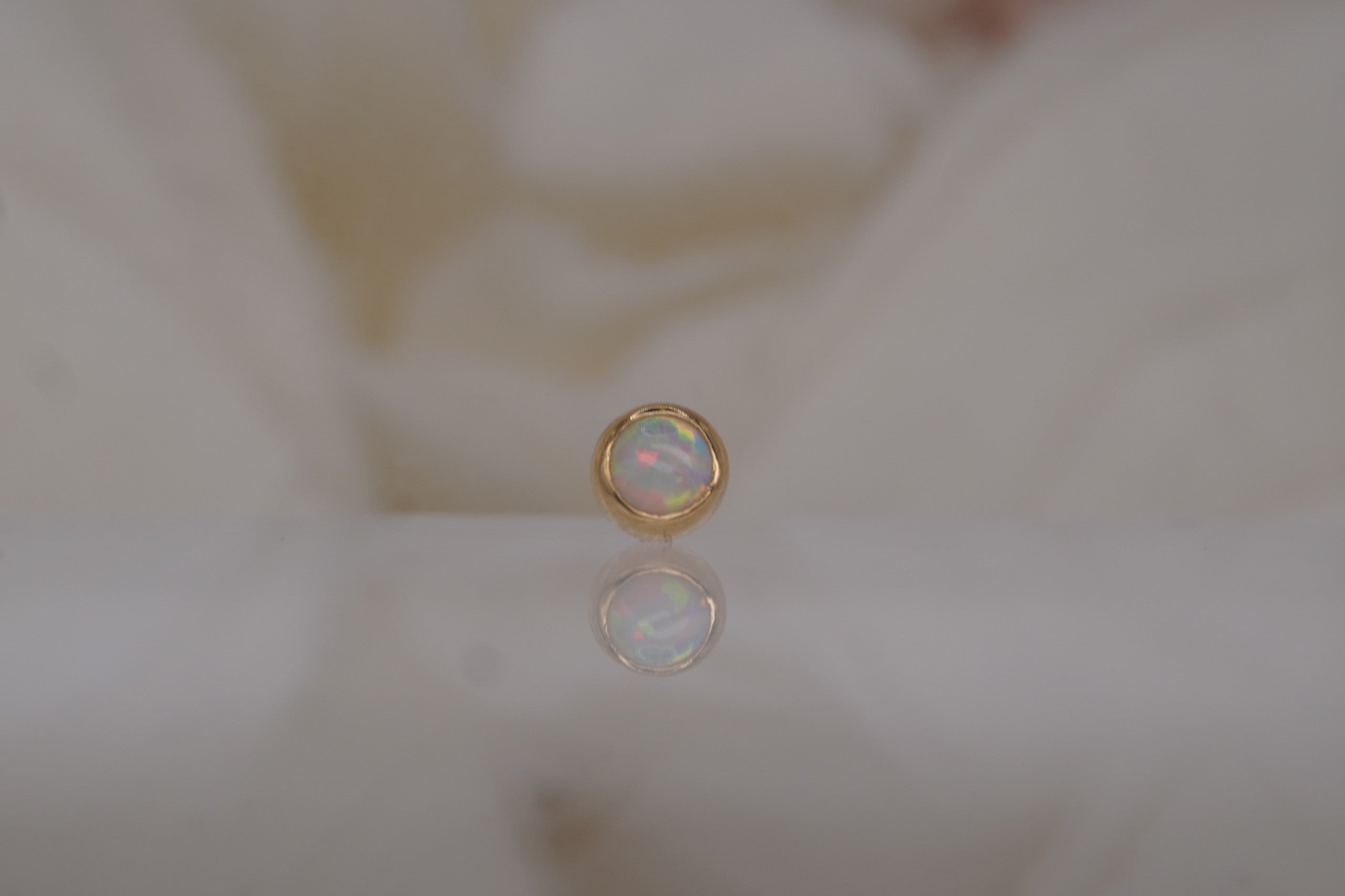 White Faux-pal Cabochon