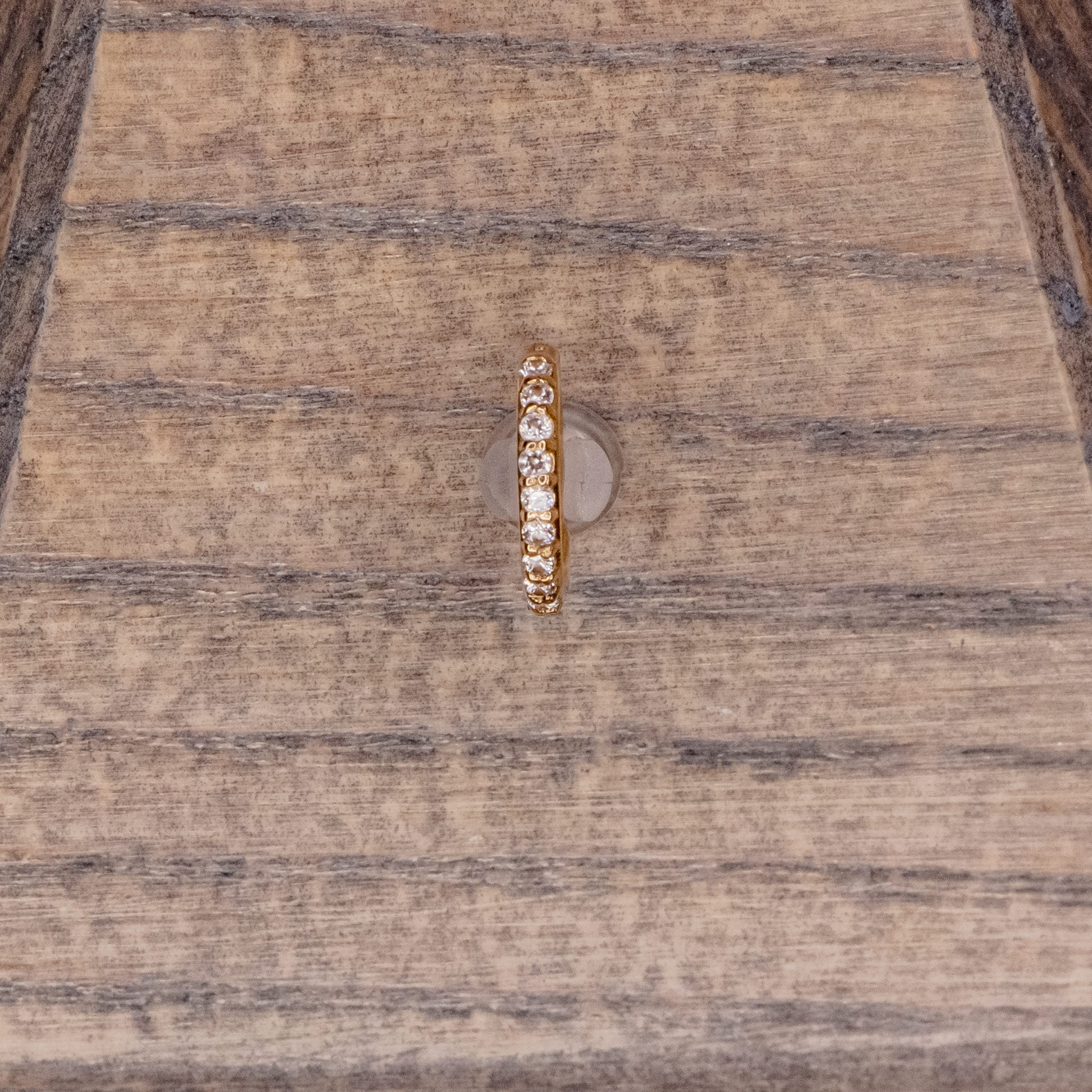 Gemmed Clicker in Yellow Gold