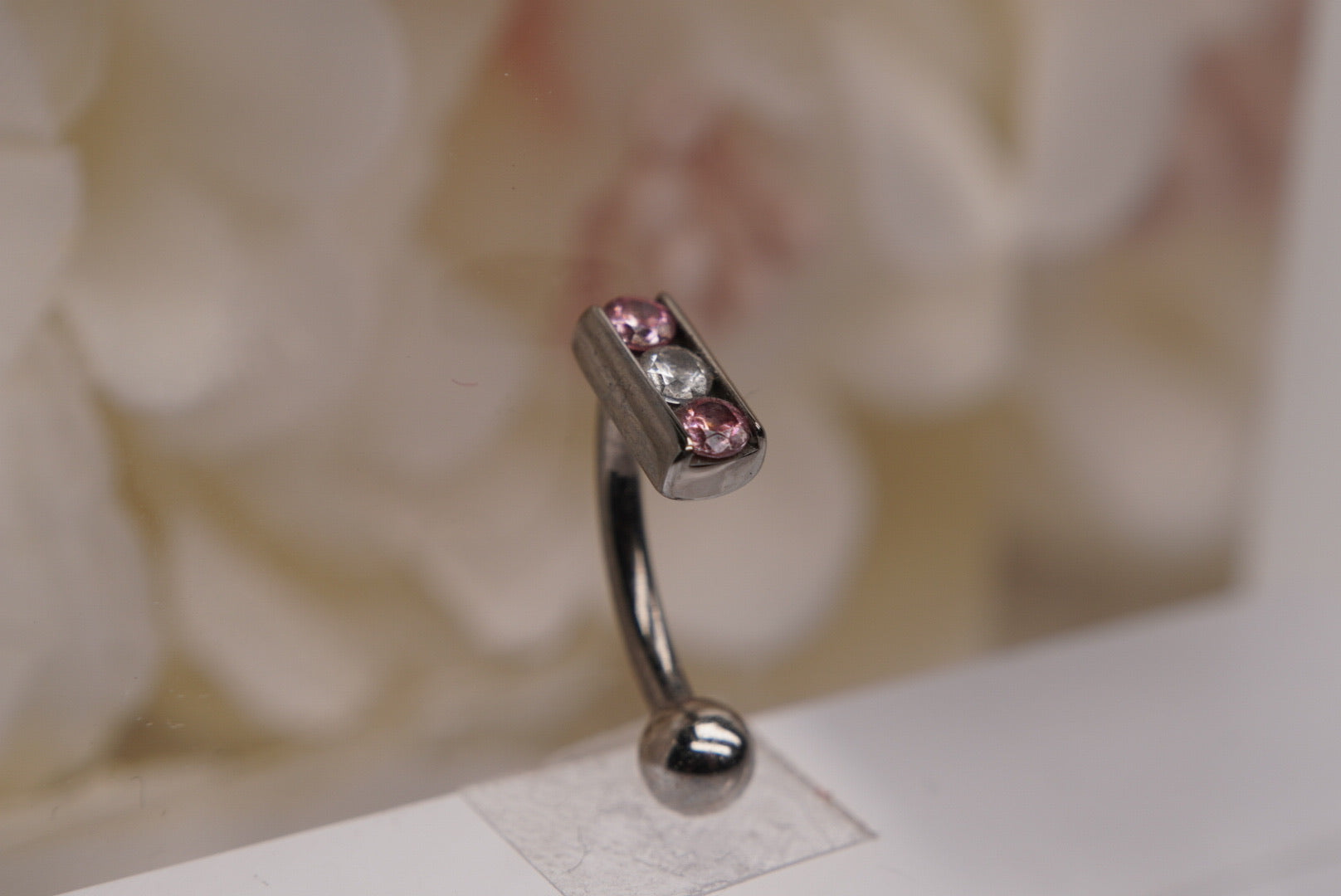3-Gem Top Hanging with Crystals in 16g