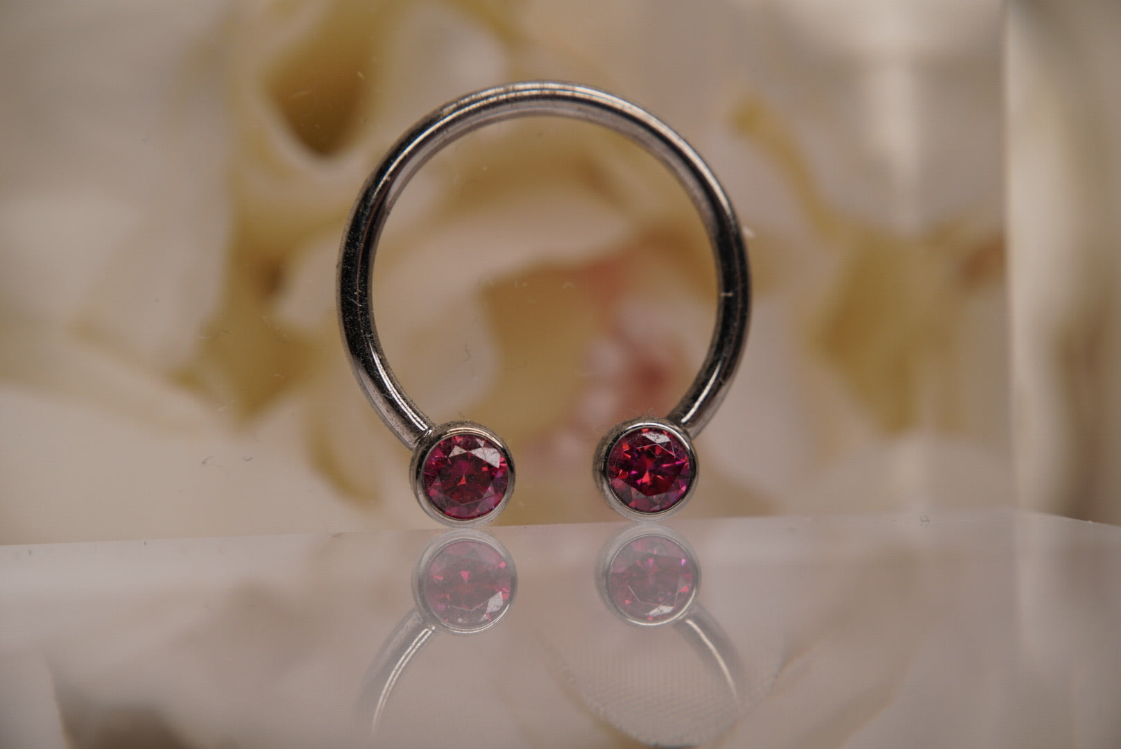 Red Swarovski Crystals Nipple Circular Barbell 14g 5/8" (PAIR)