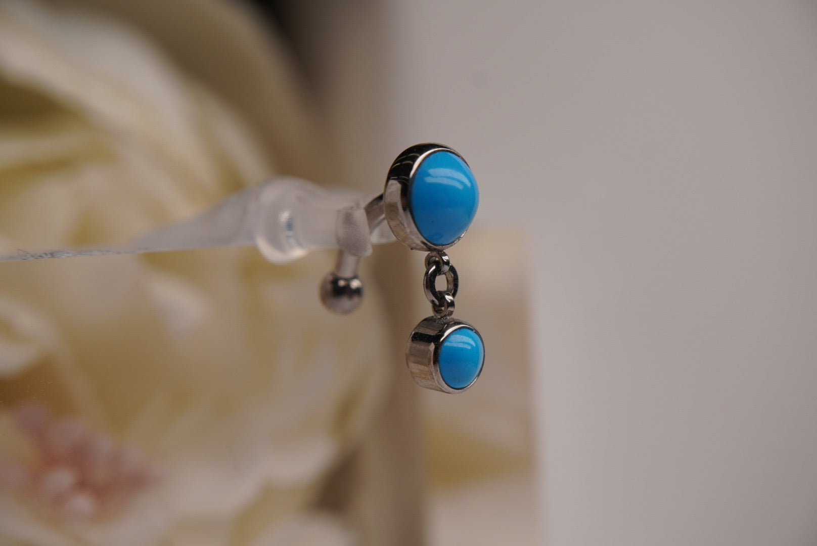 Top Hanging Navel in Turquoise Bezel 14g 5/16"