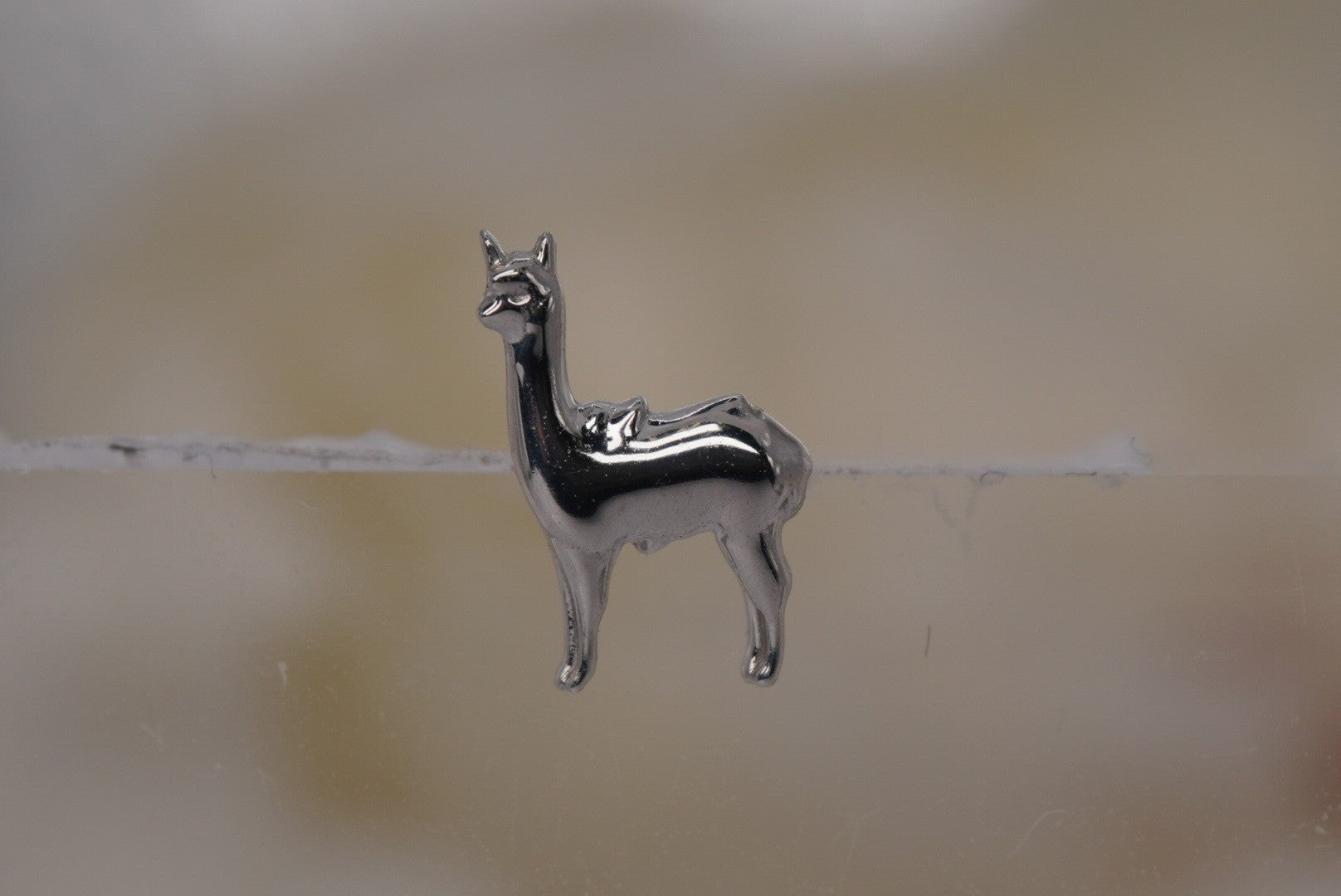 Mama Llama- Left Facing