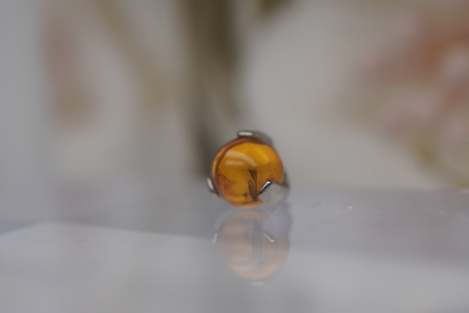 Amber Natural Stone Prong Setting 12/14g
