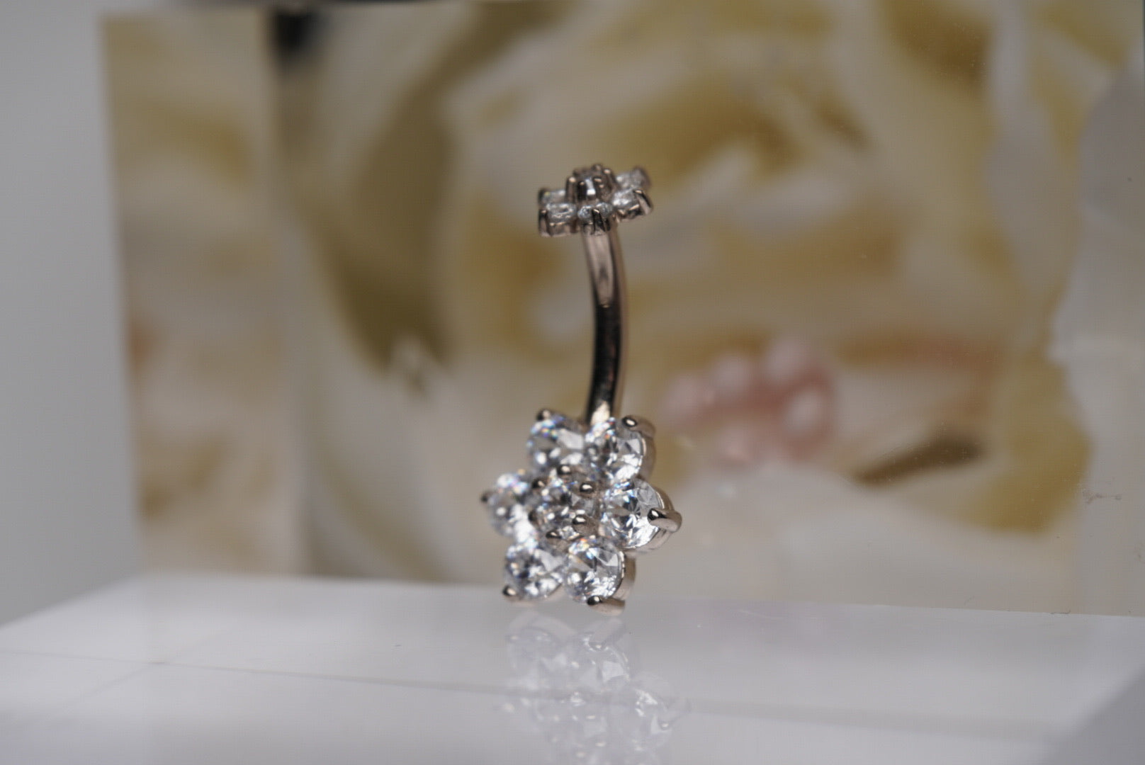 Flower Navel Curve