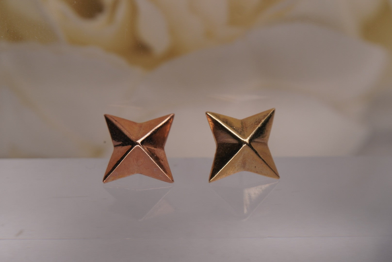 Star Cube-Yellow Gold Plated