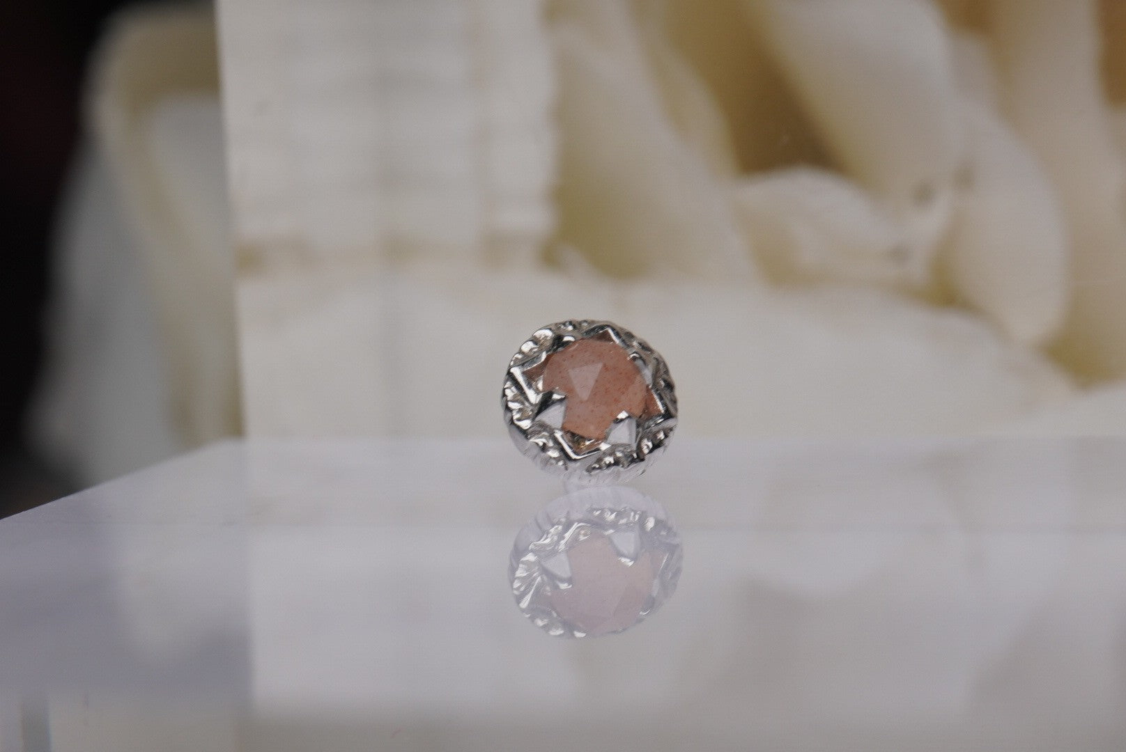 Omega 24 with Oregon Sunstone
