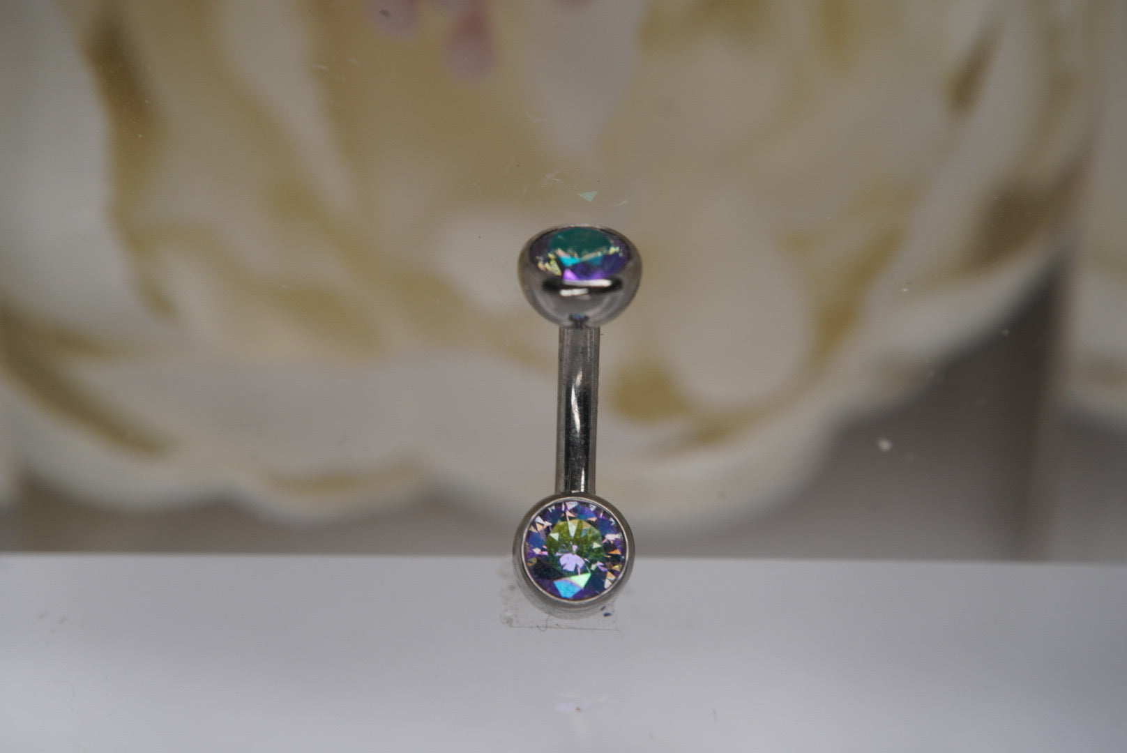 Paradise Shine Crystal Navel in a Bezel Setting (4mm/4mm)