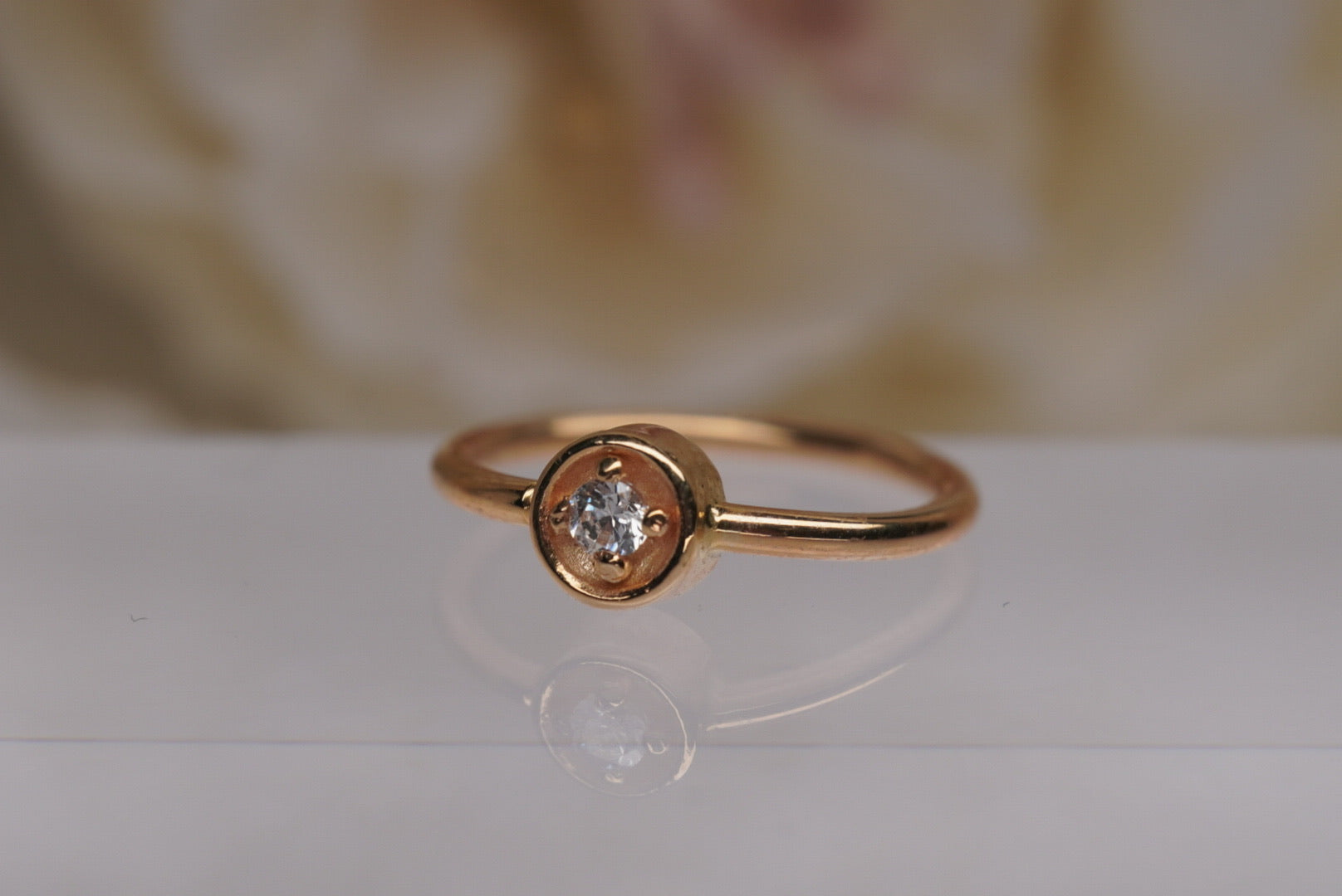 Star Set Side Facing Deco Ring