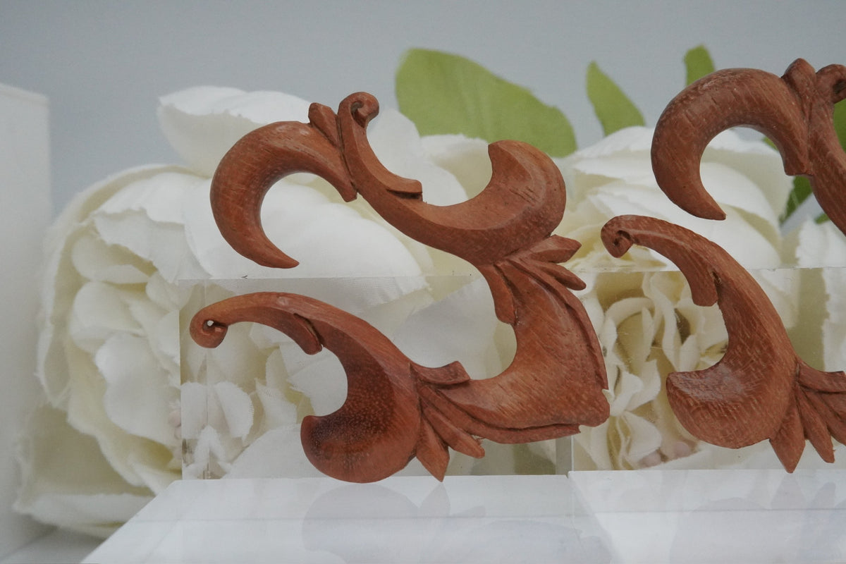Carved Light Wood Hangers- 2g
