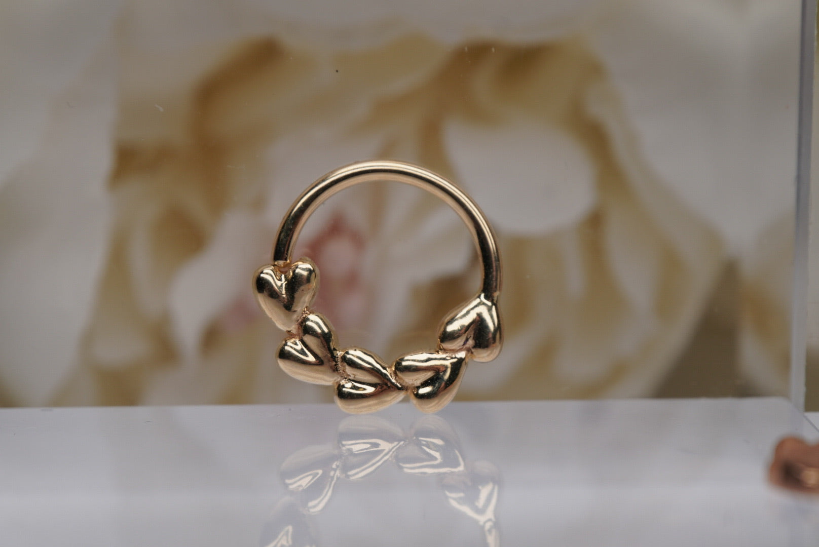 Puffy Heart Seamless ring